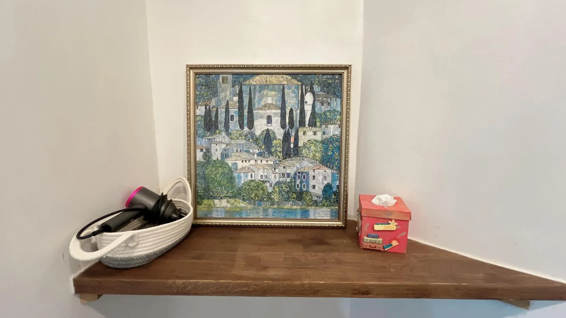 Two Bed Apartment Edinburgh United Kingdom